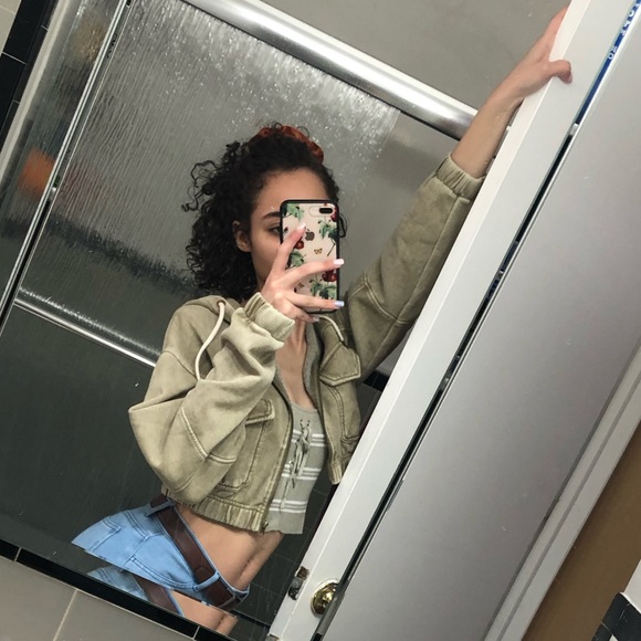 elisav23